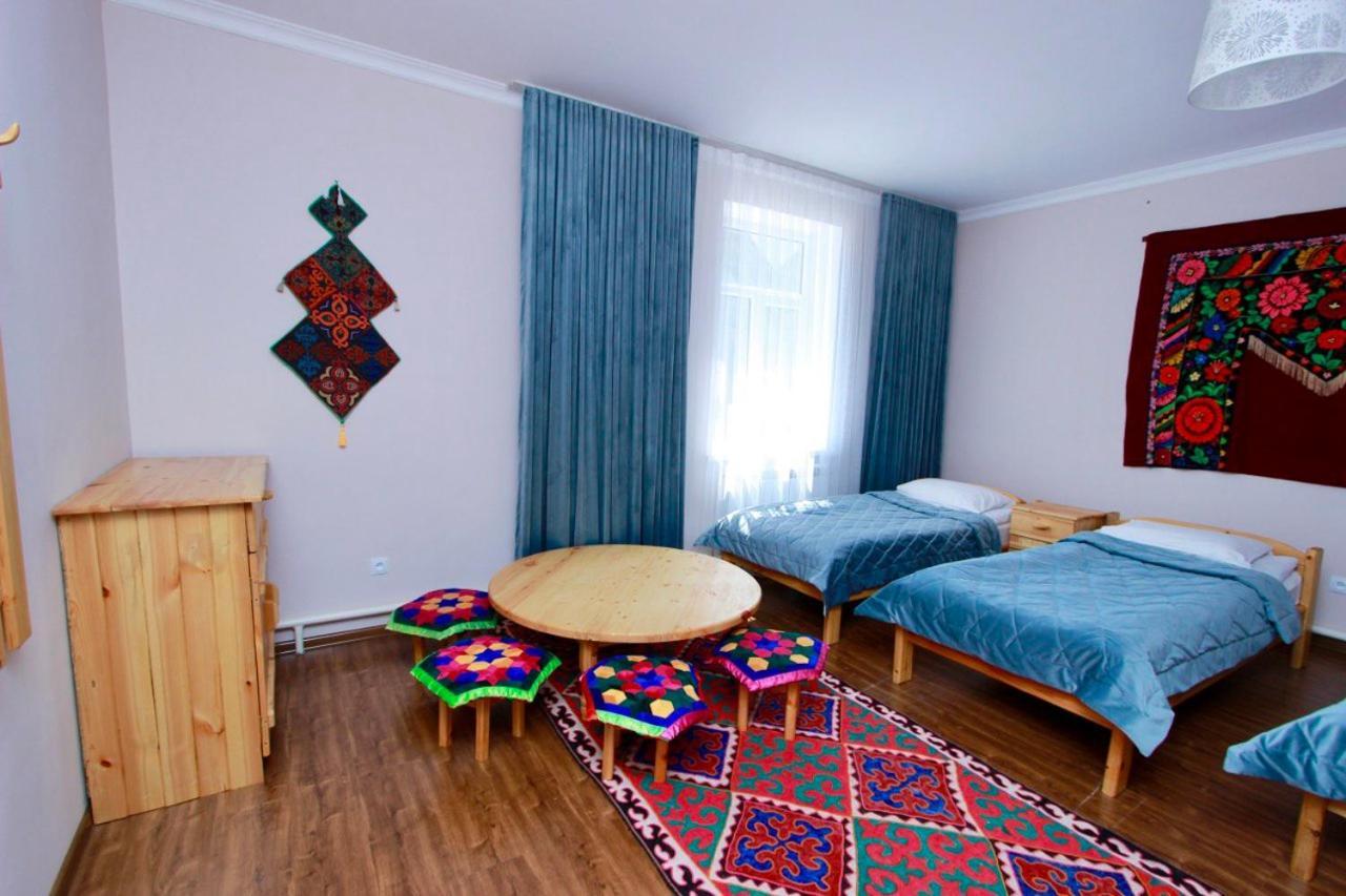 Muras Hotel Karakol Exterior foto